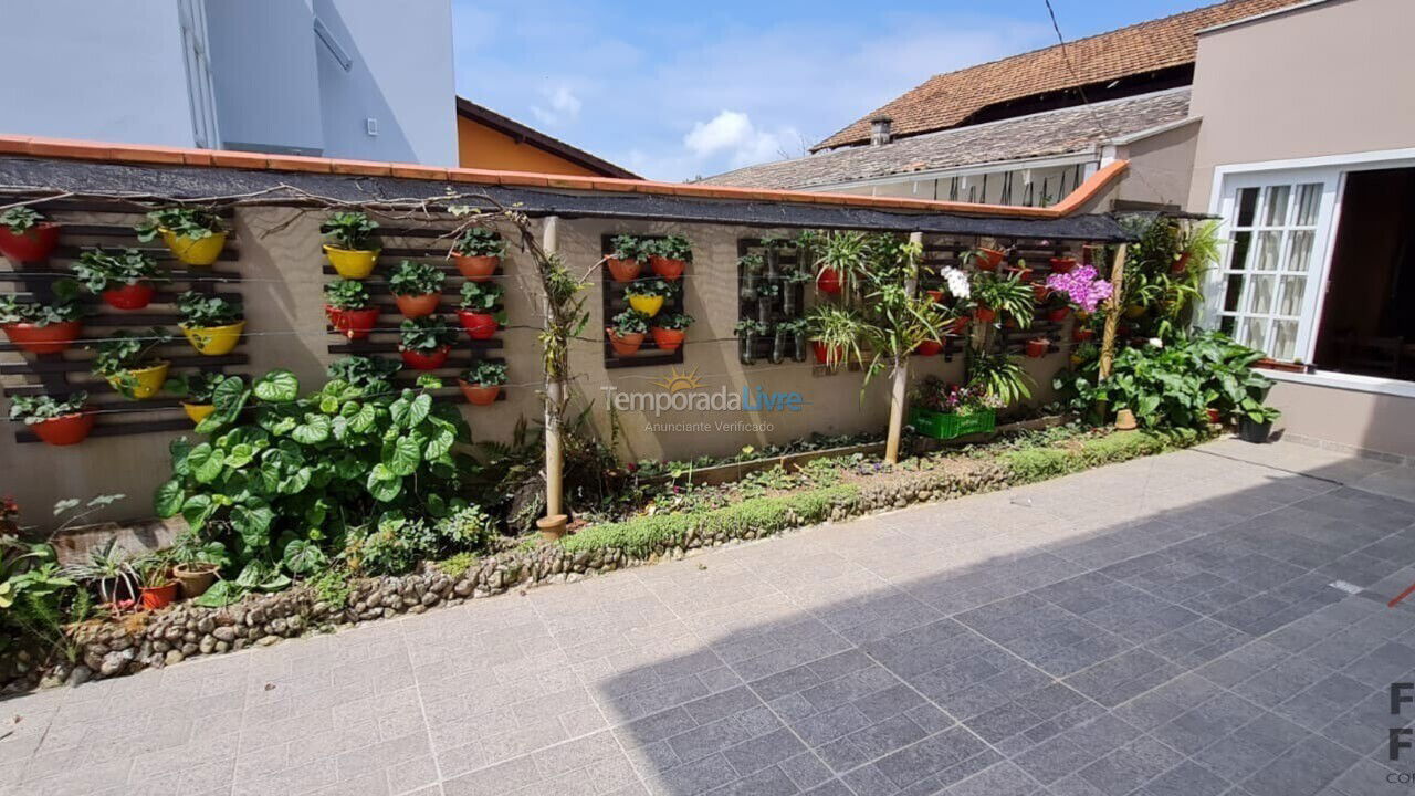 Casa para alquiler de vacaciones em São Francisco do Sul (Ubatuba)