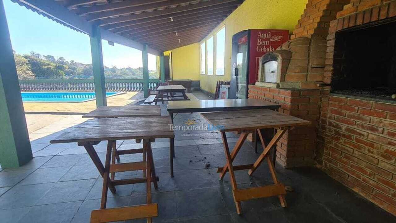 Chácara / sítio para aluguel de temporada em Santana de Parnaíba (Parque Sinae)