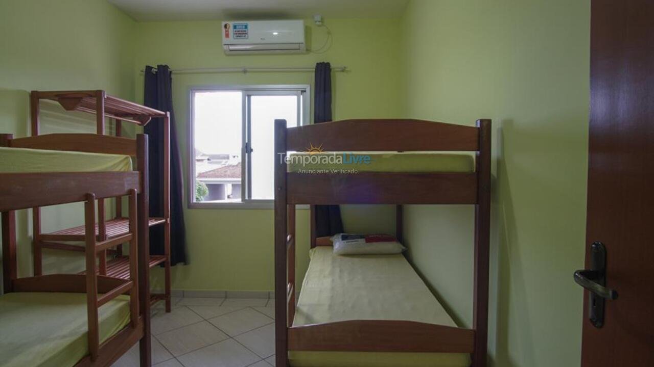 Apartamento para alquiler de vacaciones em Itapoá (Barra do Saí)