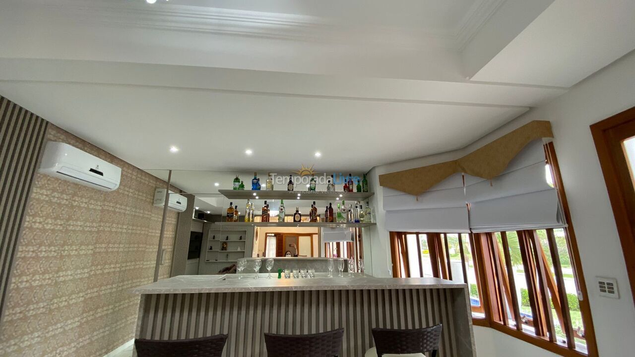 Casa para aluguel de temporada em Florianopolis (Jurerê Internacional)