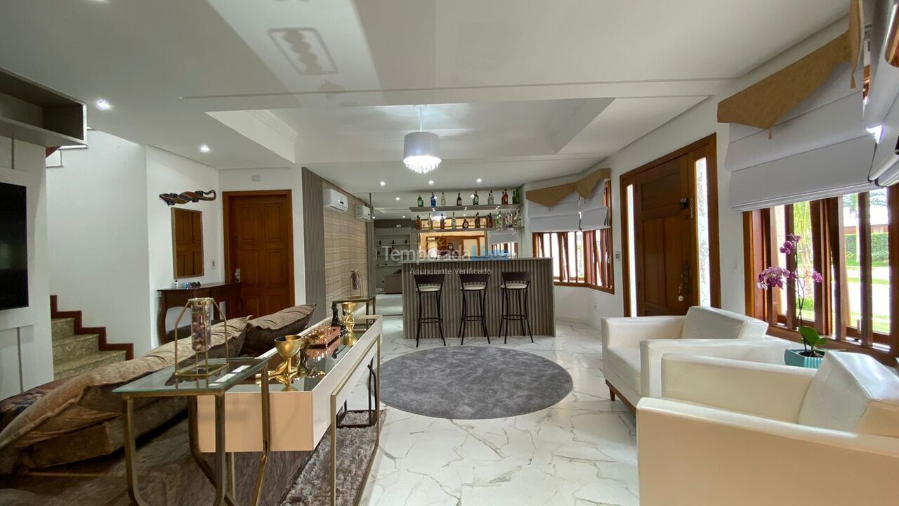 Casa para aluguel de temporada em Florianopolis (Jurerê Internacional)