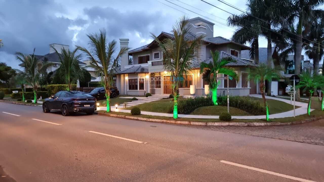 Casa para aluguel de temporada em Florianopolis (Jurerê Internacional)