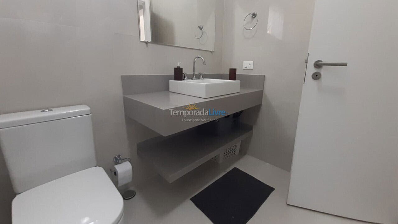 Casa para aluguel de temporada em Bertioga (Riviera de São Lourenço)
