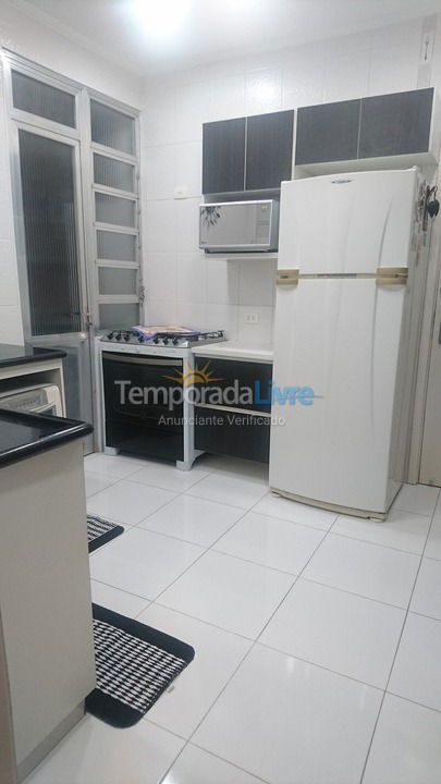 Apartamento para aluguel de temporada em Guarujá (Pitangueiras)