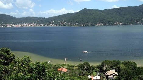 Casa para alugar em Florianópolis - Praia Mole