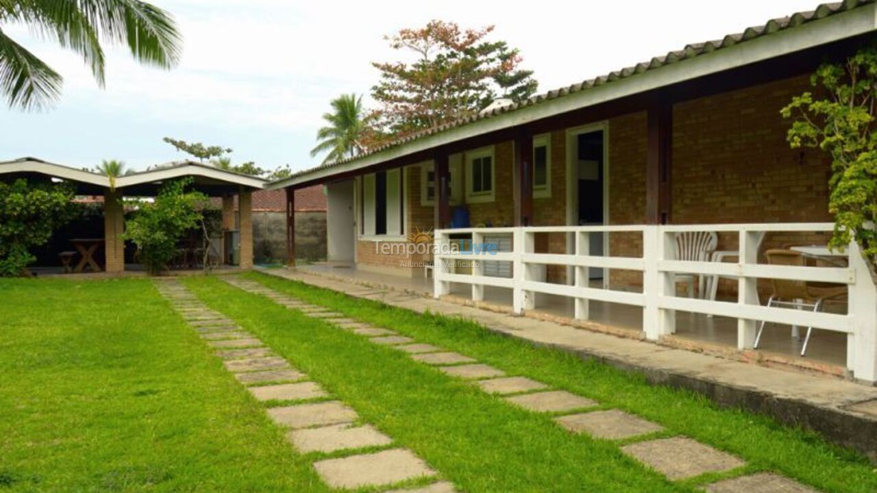 Casa para aluguel de temporada em Ubatuba (Praia do Sape)