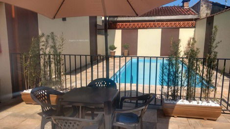 House for sale in The closed with pool security, churrs prox sea