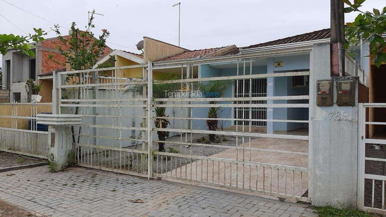 House for vacation rental in Itapoá (Balneário Cambiju)