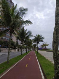 Pista caminhada frente ao condomínio 