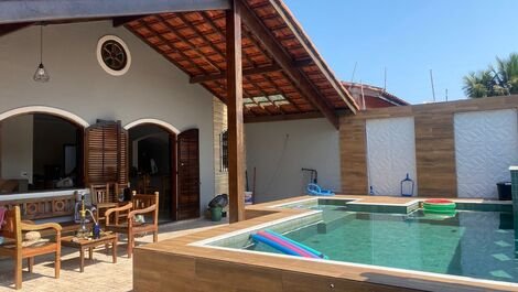 House in Gaivotas 300 meters from the beach with swimming pool