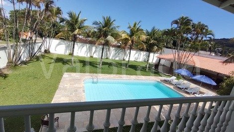 House 4 suites- Pool/Barbecue, Wi-Fi, AIR COND near Praia de