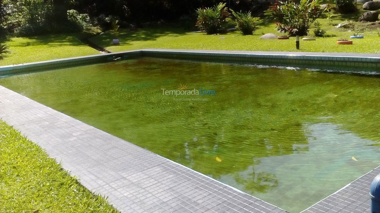 Granja para alquiler de vacaciones em Guapimirim (Estrada do Imperador)