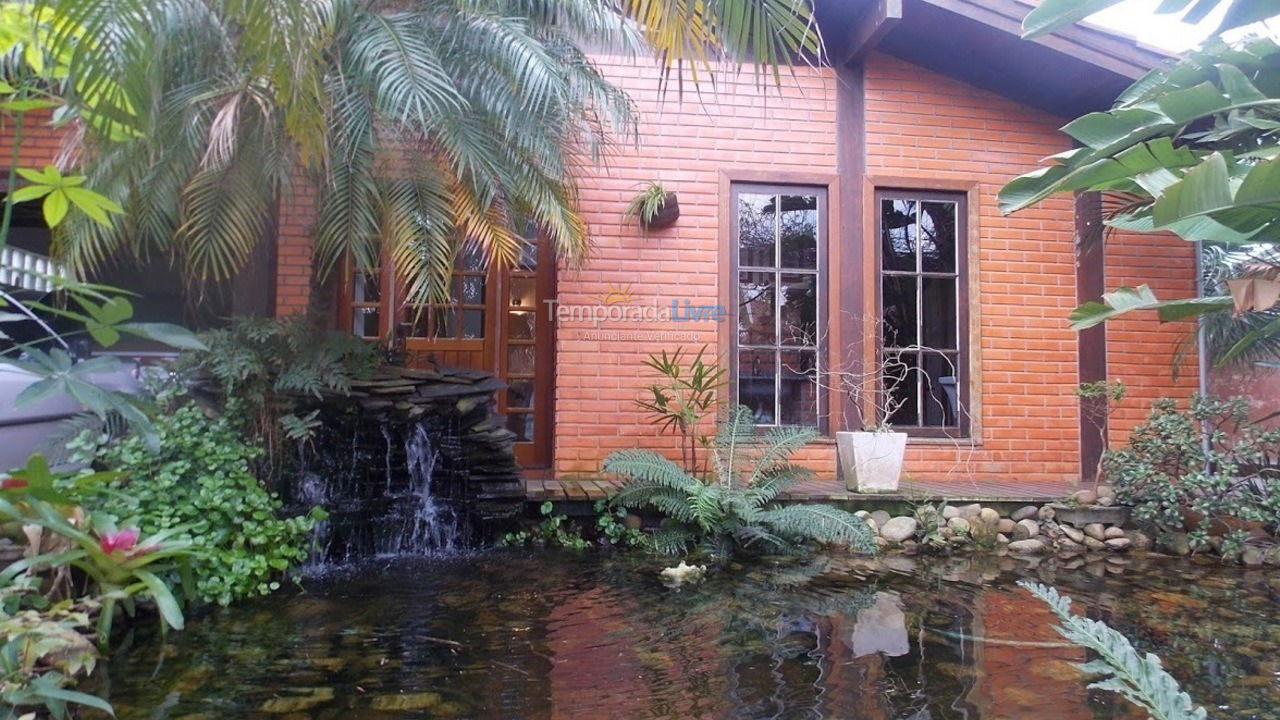 Casa para aluguel de temporada em Imbituba (Praia da Vila)