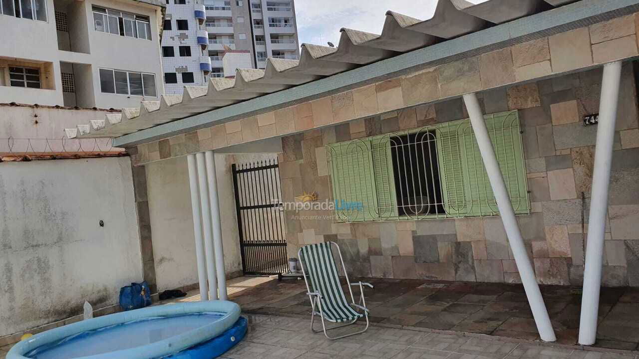 Casa para aluguel de temporada em Praia Grande (Ocian)