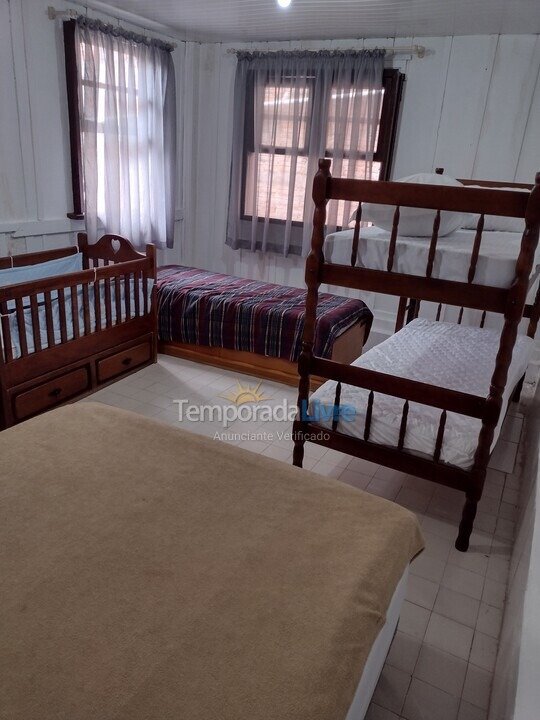 House for vacation rental in Matinhos (Betaras)