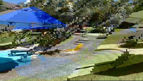 Apoio piscina recém construído 