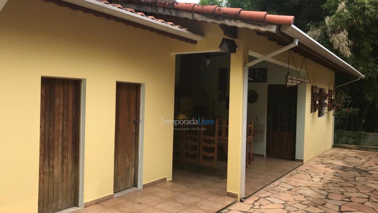 Chácara / sítio para aluguel de temporada em Guararema (Itapeti)