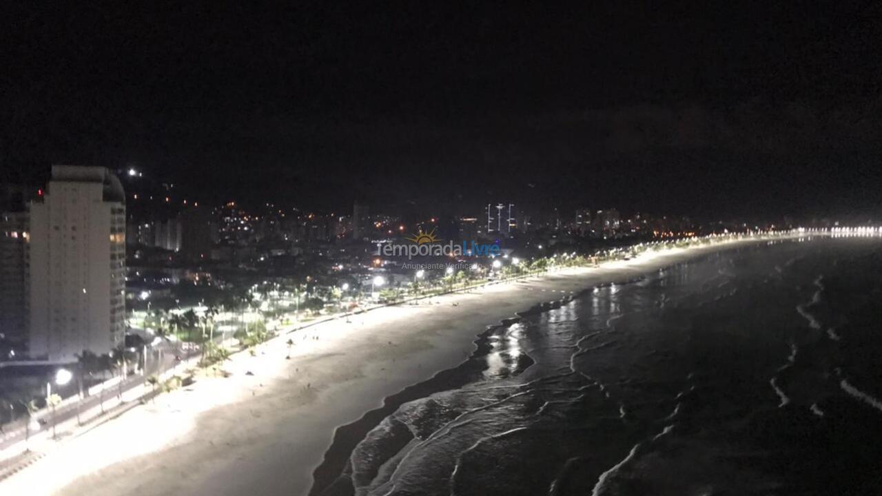 Casa para aluguel de temporada em Guarujá (Enseada)