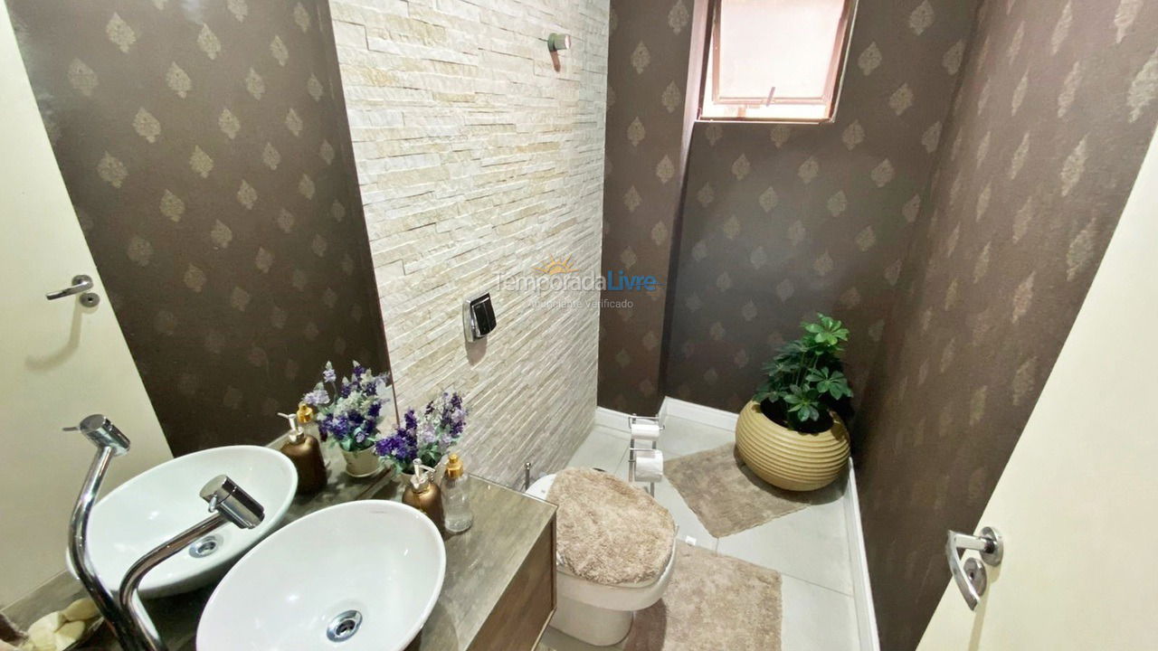 Apartamento para aluguel de temporada em Balneário Camboriú (Centro)