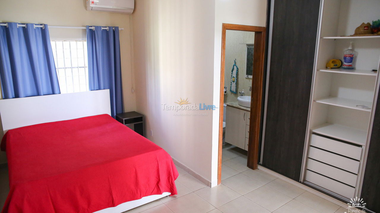House for vacation rental in Alexânia (Condomínio Recanto do Sabiá)
