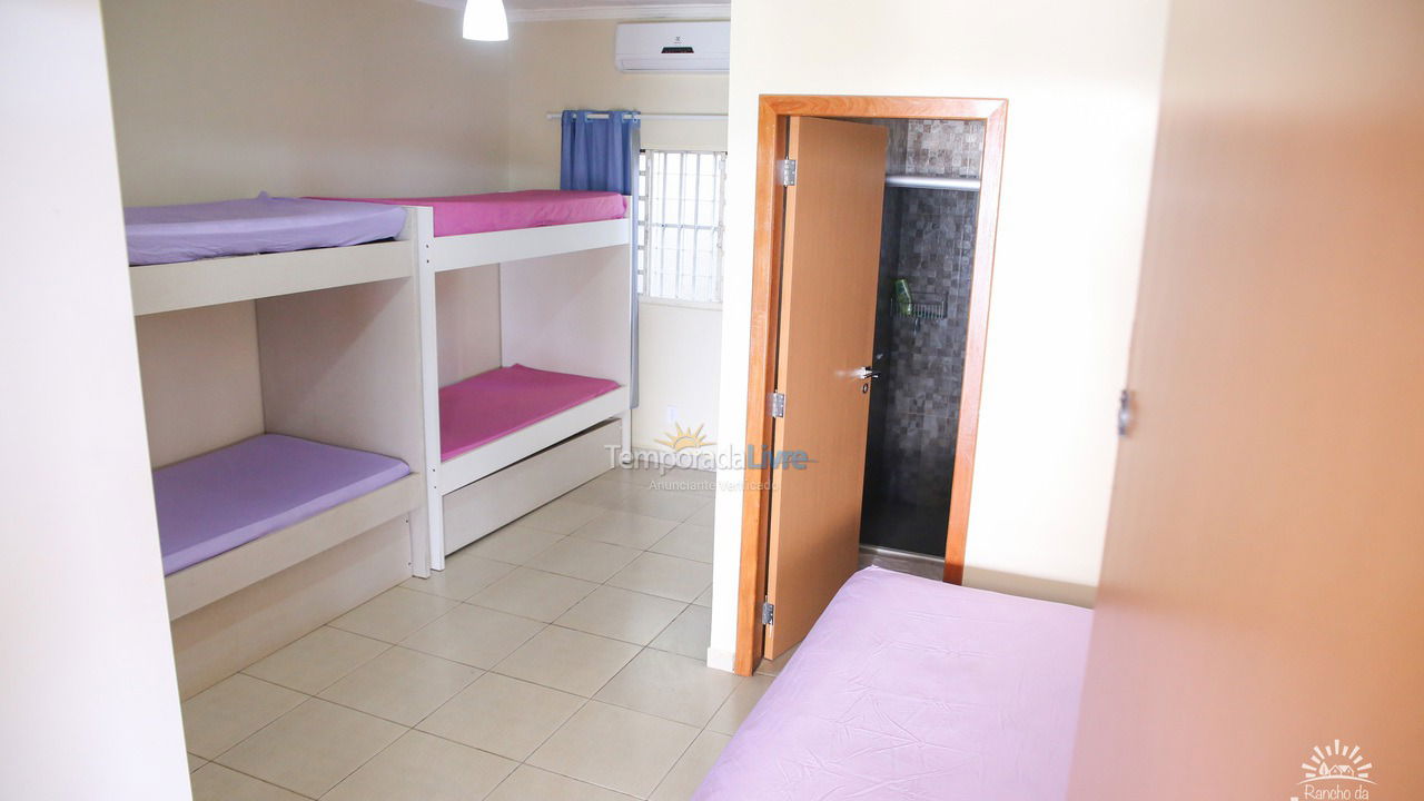 House for vacation rental in Alexânia (Condomínio Recanto do Sabiá)