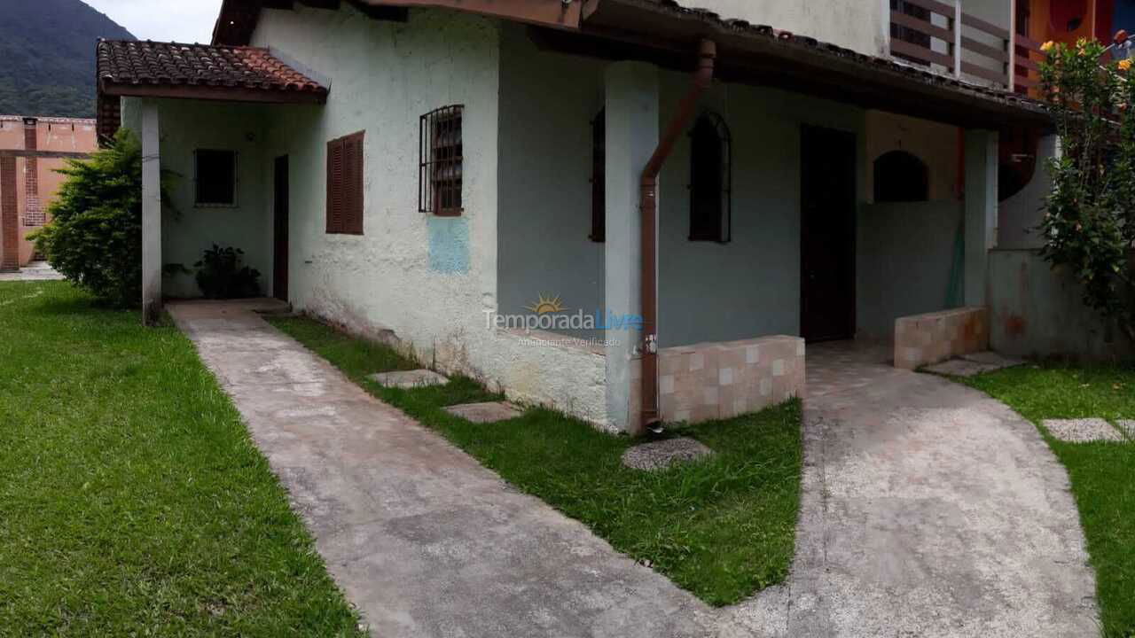 Casa para aluguel de temporada em Ubatuba (Maranduba)