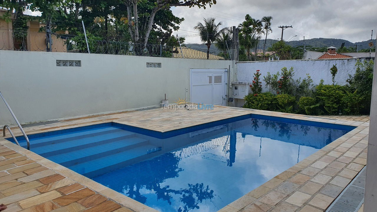 Casa para aluguel de temporada em Guarujá (Enseada)