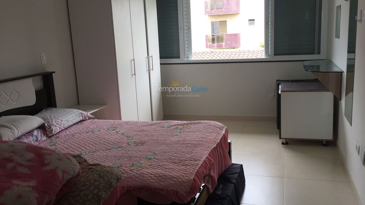 Casa para aluguel de temporada em Matinhos (Inajá)