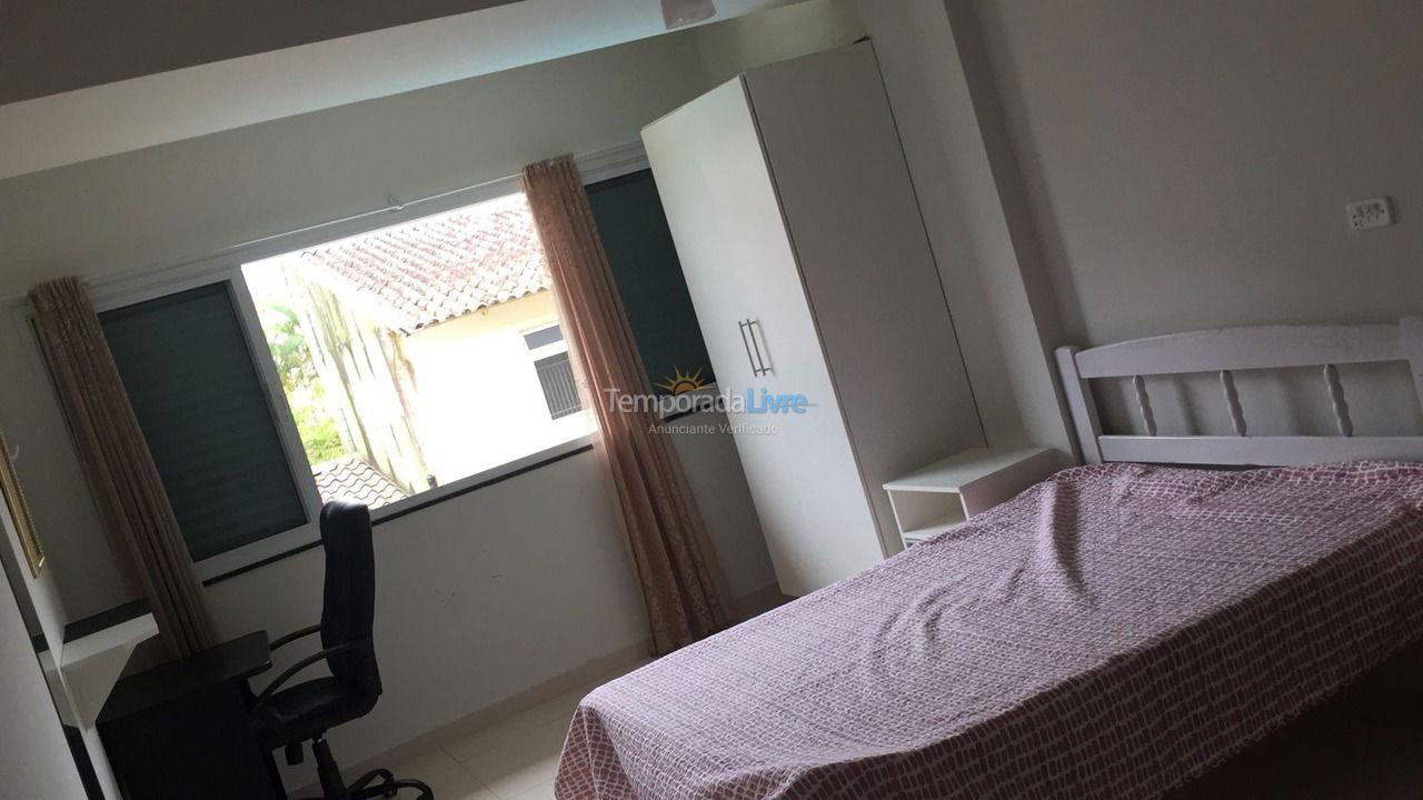 Casa para aluguel de temporada em Matinhos (Inajá)