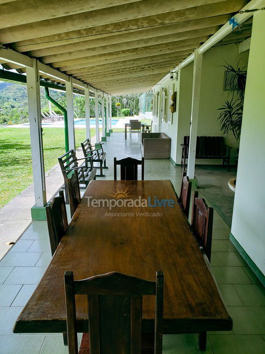 Granja para alquiler de vacaciones em Juquitiba (Piscina Aquecida Com Aquecimento Solar E Hidro Massageado)