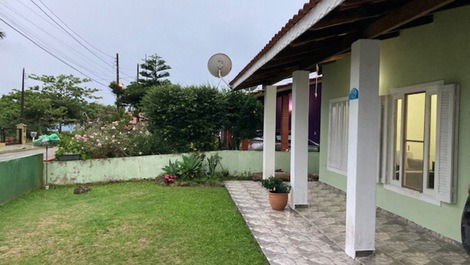 Estupenda casa, 1 suite mas 2 recámaras + 2 baños, parrilla, WI-FI