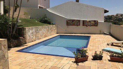 Casa com piscina Espaço Viva La Vida Atibaia