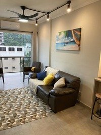 Moderno y cómodo apartamento en Guarujá