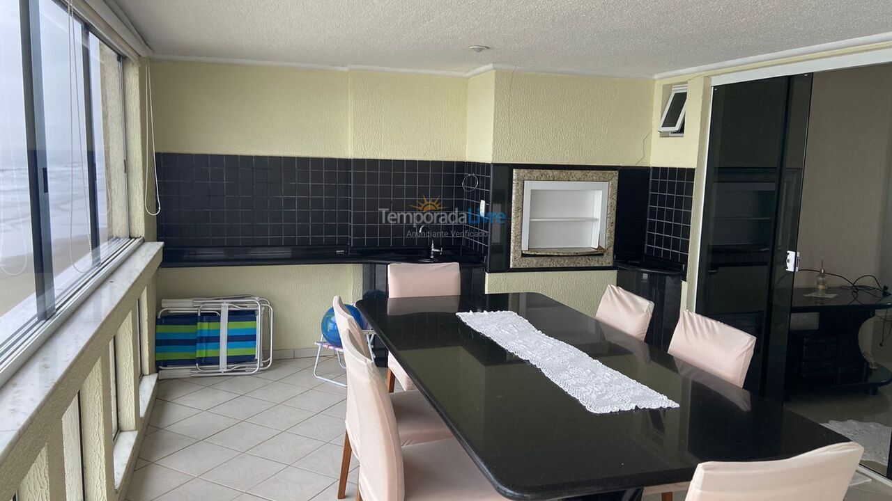 Apartamento para alquiler de vacaciones em Itapema (Meia Praia)