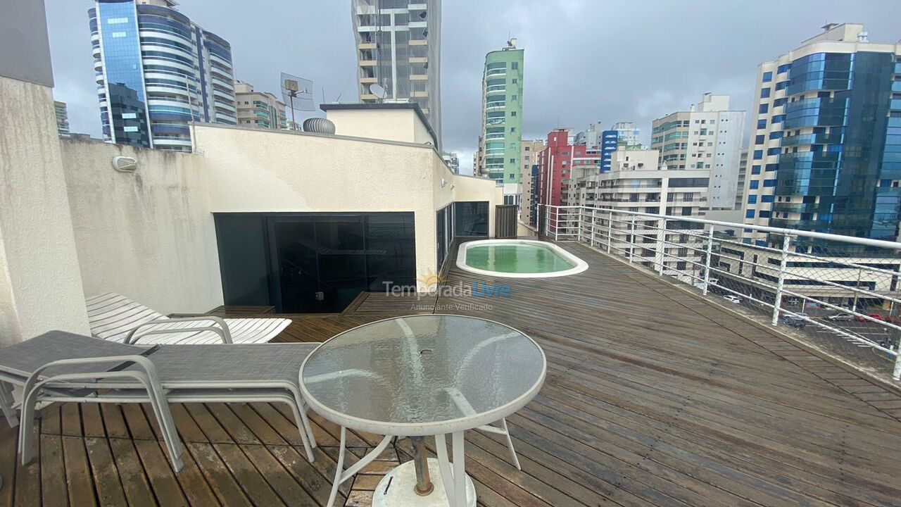 Apartamento para aluguel de temporada em Itapema (Meia Praia)