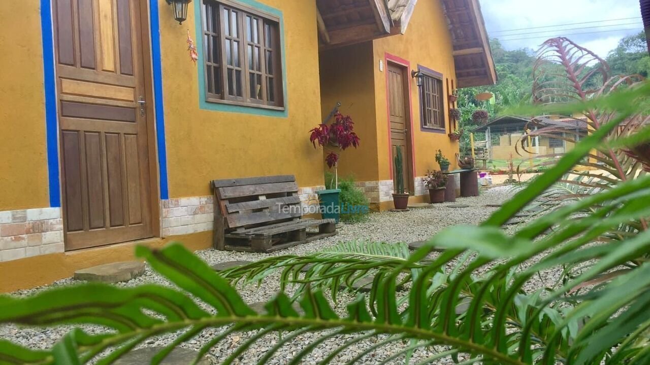 Casa para aluguel de temporada em Ubatuba (Sertão de Ubatumirim)