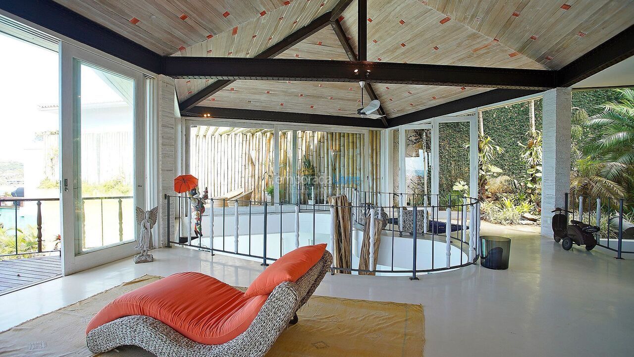Casa para aluguel de temporada em Armação dos Búzios (Praia da Ferradura)