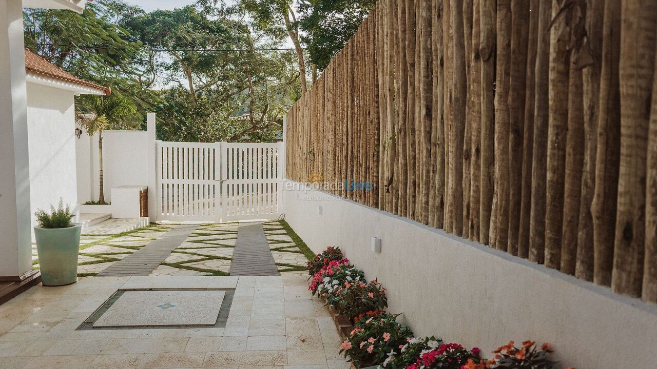 Casa para aluguel de temporada em Armação dos Búzios (Alto de Búzios)