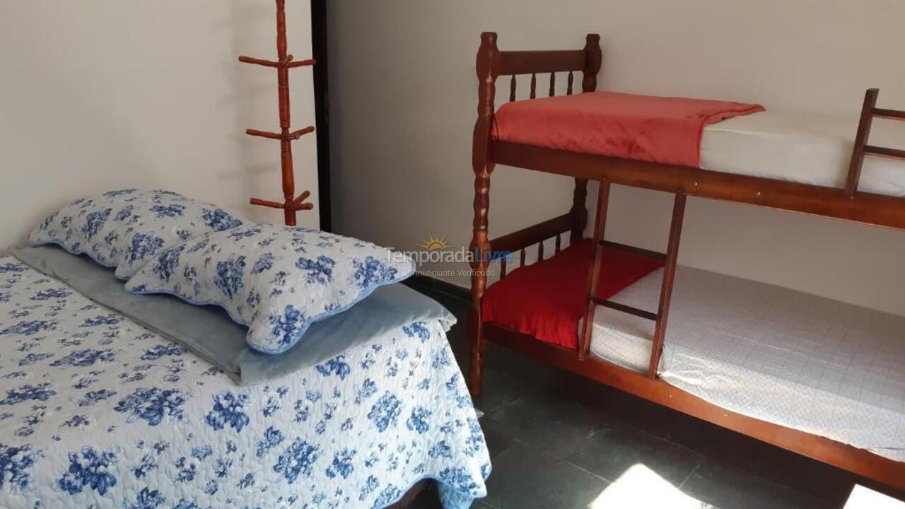 Casa para alquiler de vacaciones em Bertioga (Boraceia)