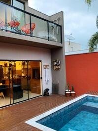 HIGH STANDARD HOUSE WITH SWIMMING POOL, 500 M FROM MARISCAL BEACH