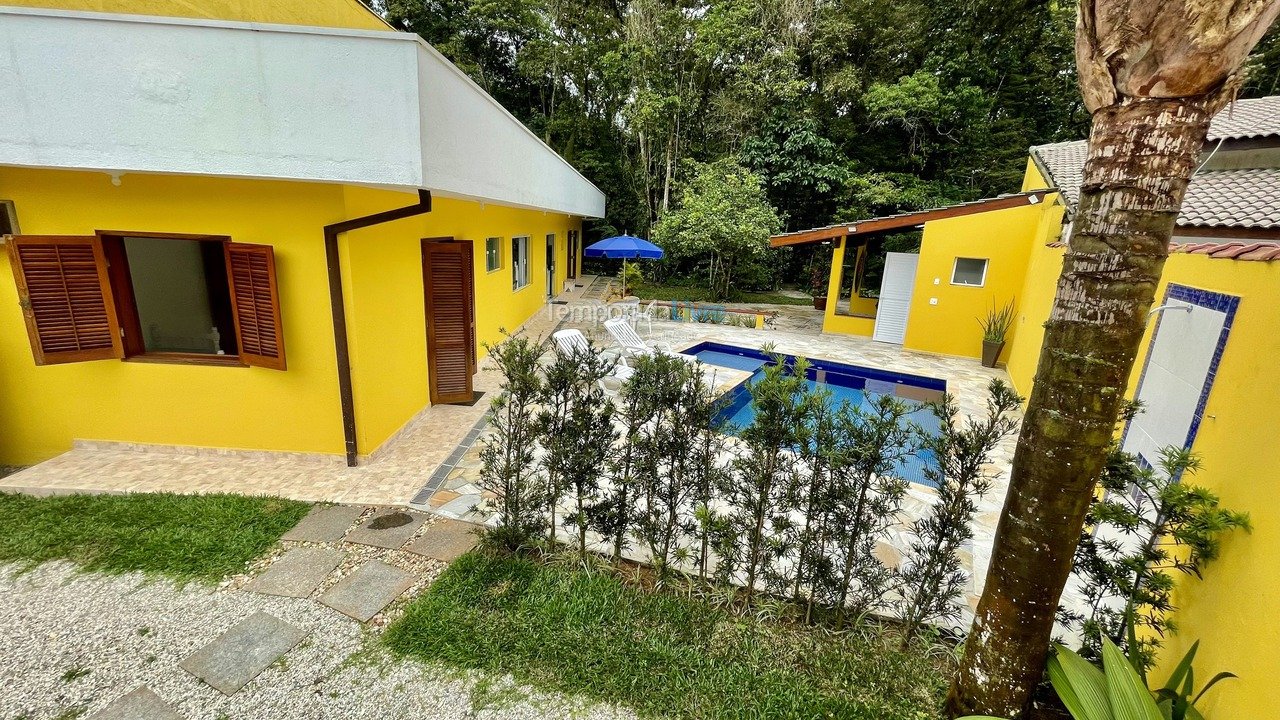 Casa para aluguel de temporada em Bertioga (Praia de Guaratuba)