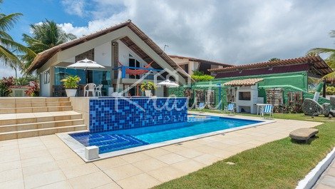 Casa na Beira-mar de Serrambi com 05 quartos