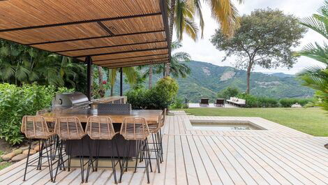 Anp028 - Casa com vista incrível no Mesa de Yeguas Country Club