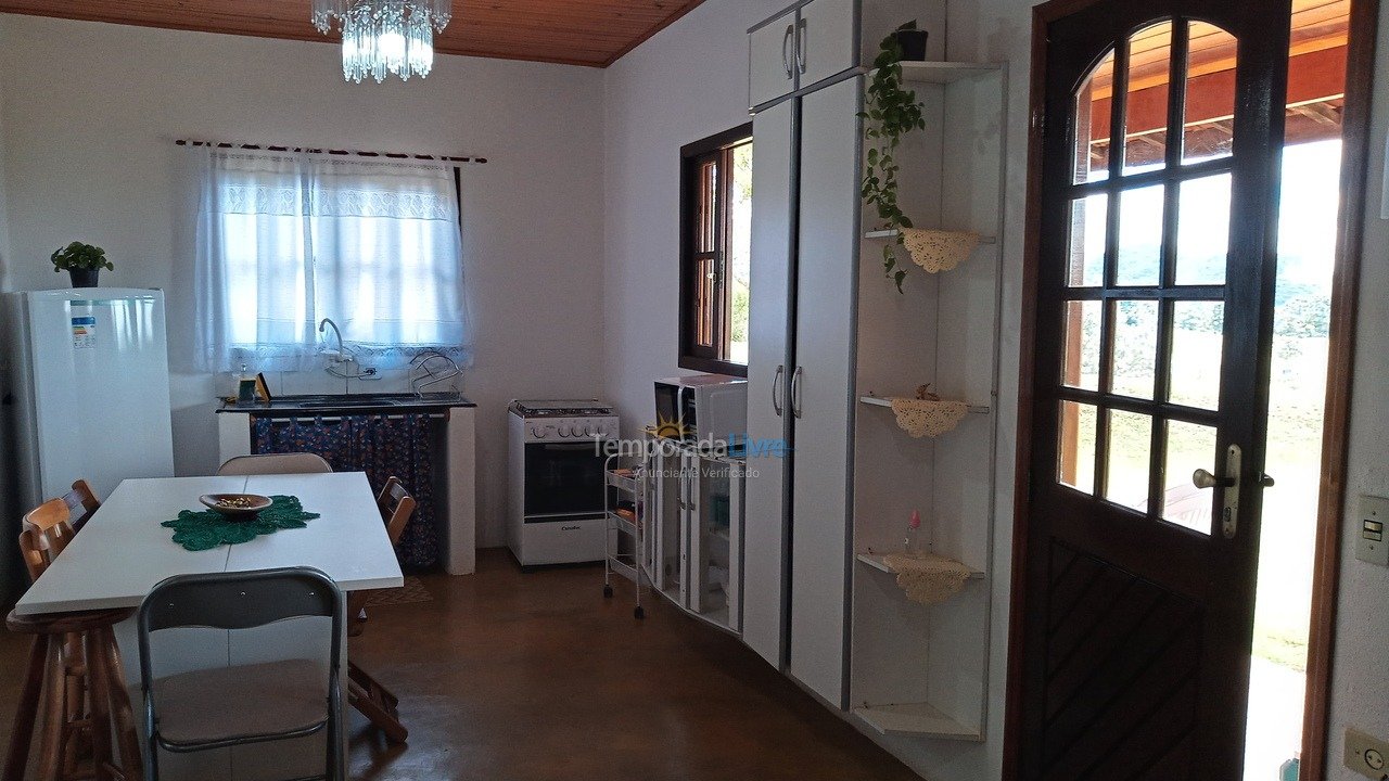 Casa para aluguel de temporada em Gonçalves (Boa Vista)