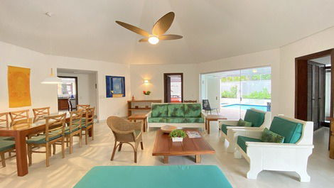 Praia da Enseada Hermosa casa a 100 metros de la playa con 4 suites para 20 personas
