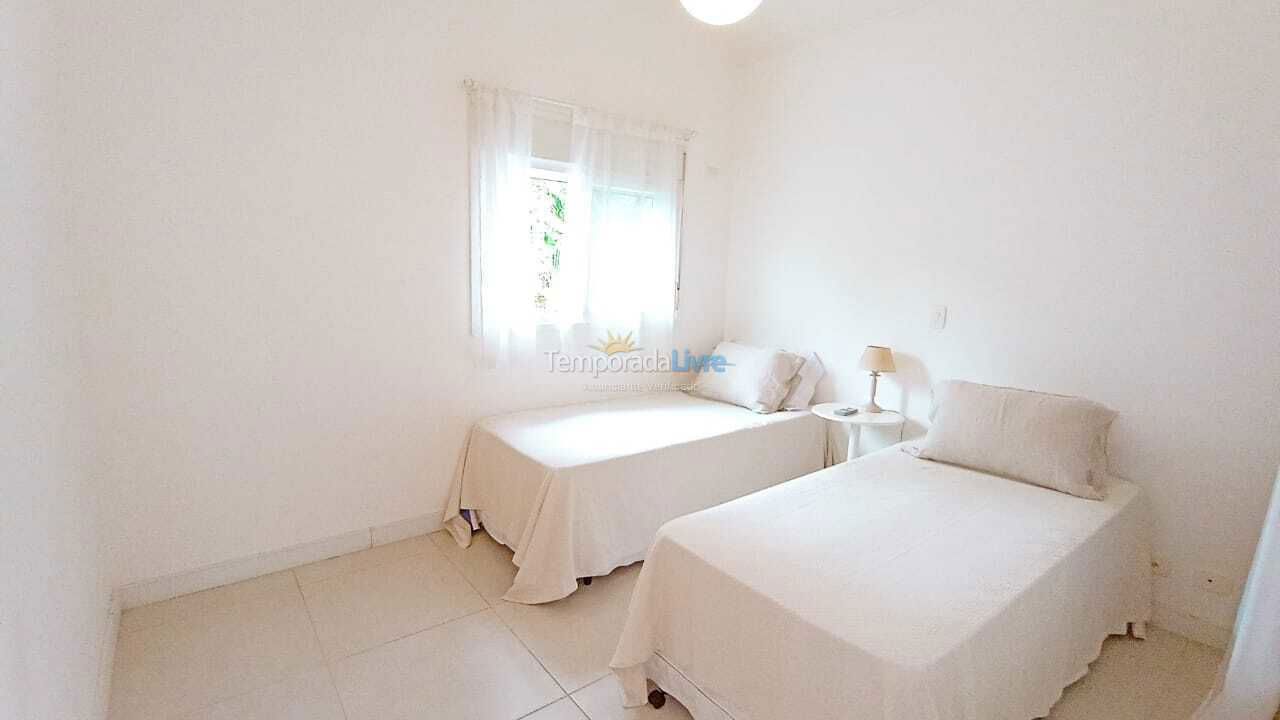 House for vacation rental in São Sebastião (Praia da Baleia)