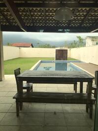 Casa disponível para locação em Bertioga