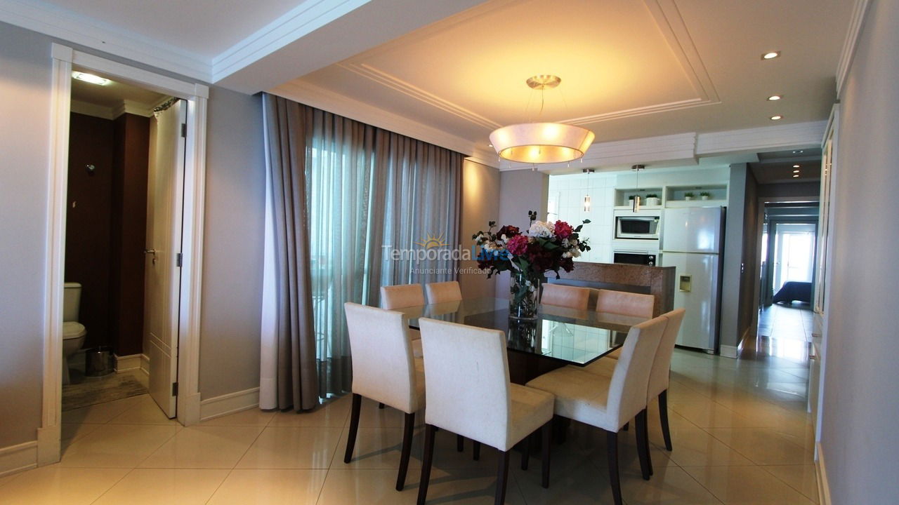 Apartamento para aluguel de temporada em Balneário Camboriú (Praia Central)