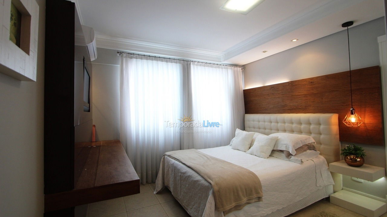 Apartamento para aluguel de temporada em Balneário Camboriú (Praia Central)