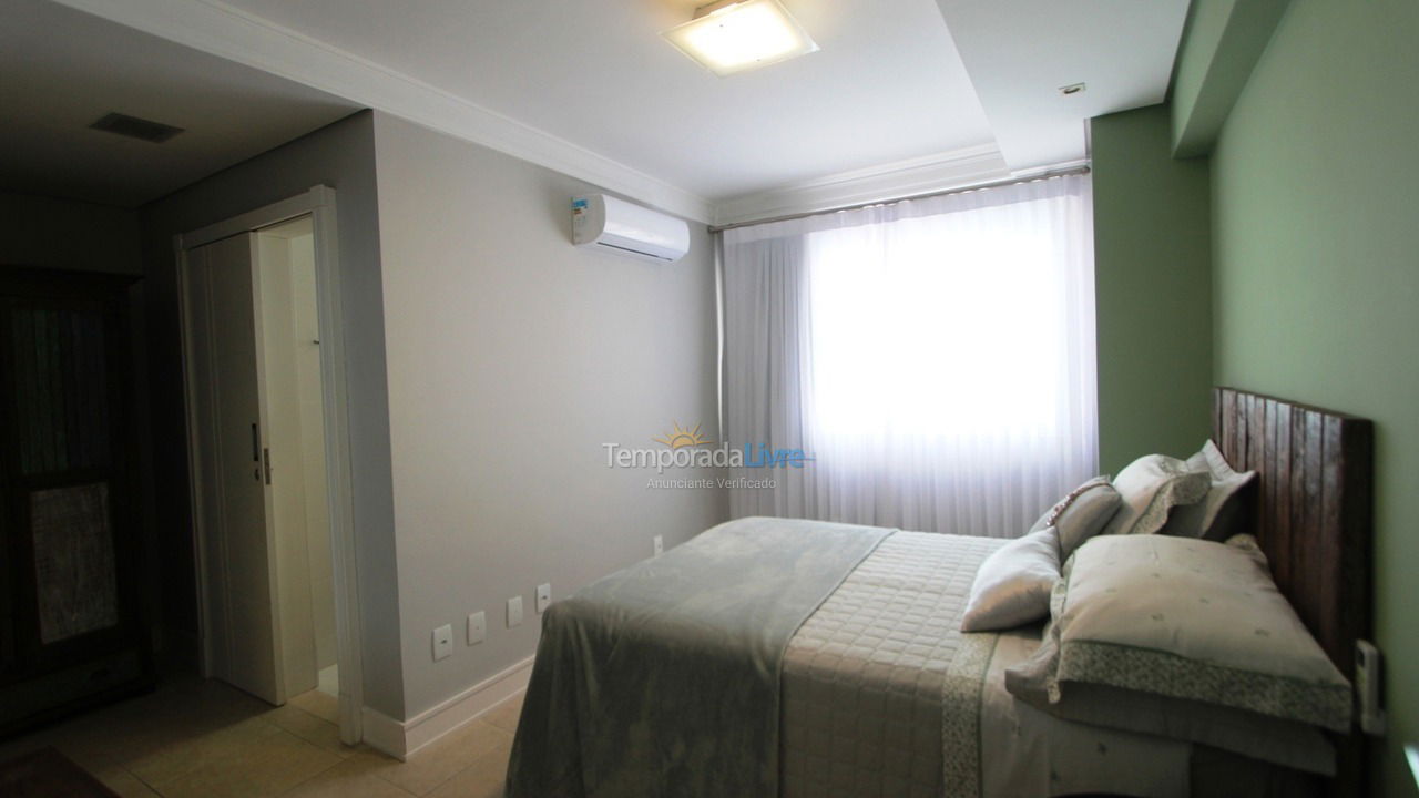 Apartamento para aluguel de temporada em Balneário Camboriú (Praia Central)